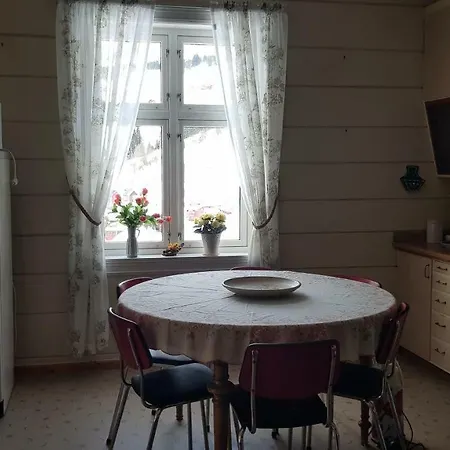 Holiday home Hammertunet